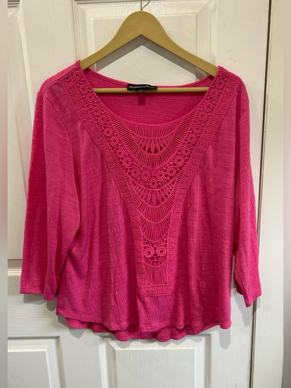 Thomas & Olivia  Bright Pink Crochet-Detail Scoop Neck Tunic. 3/4 sleeves NWOT